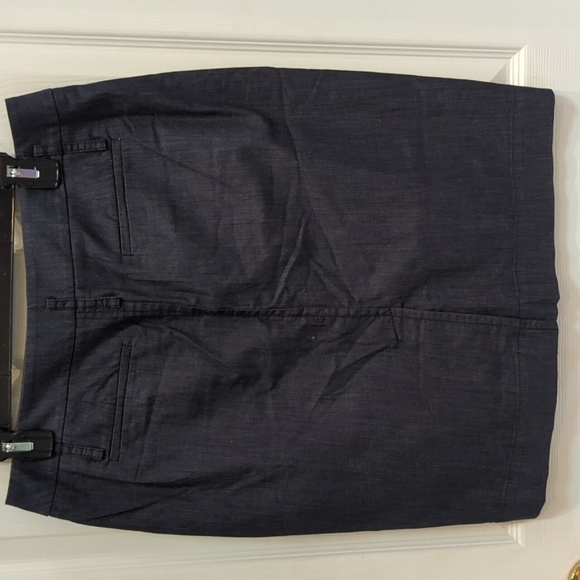 Loft Women's Chambray Pencil Skirt w/Slit Size 10 - Picture 5 of 9